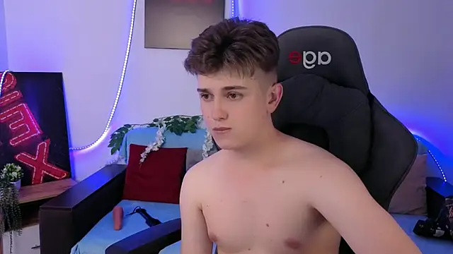 miless_cooper (M young) - Naked