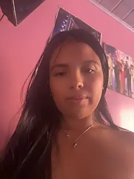 hanna_beauty (Ask my age) - Plug un my ass +doggy style