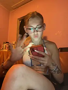 Alina-420