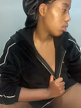 petite_bee live sex cam