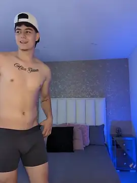 MaxCruz_ Live Webcam on Stripchat