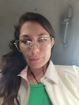 Mia_Love-3 webcam