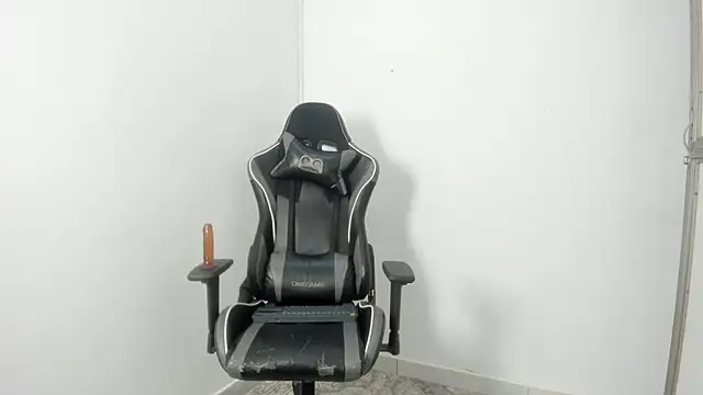 alexx_cum18 webcam