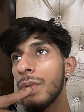 ronnnnn718 webcam