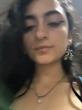 Lila_Desiree live sex cam