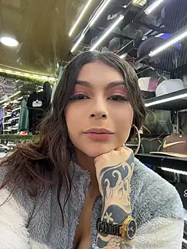 CHERRYY_BOMB_ webcam