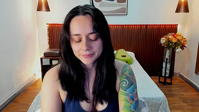 KatherineBond webcam