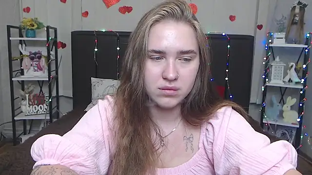 LauraHlot webcam