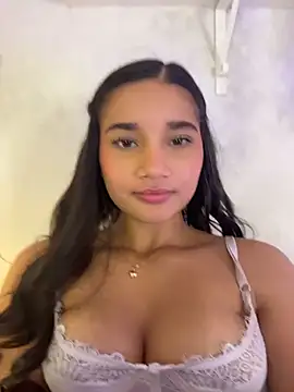 AlessiaVallmont webcam