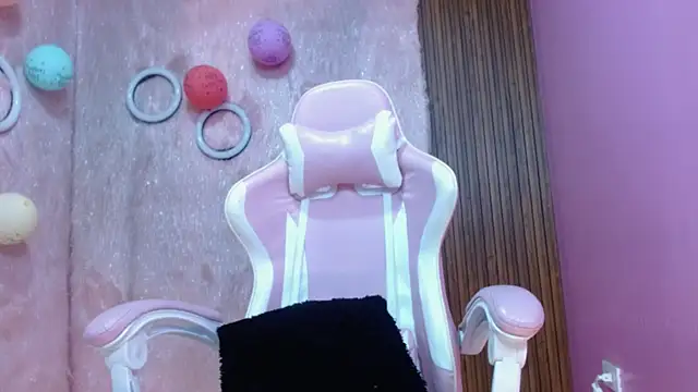 _QueenMarilyn webcam