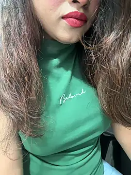 Yours_riya11 webcam