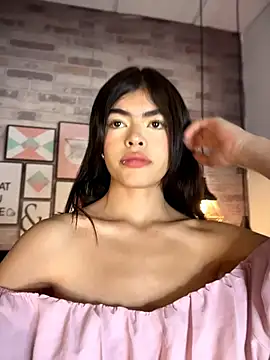 CuteLilAngelXXX webcam