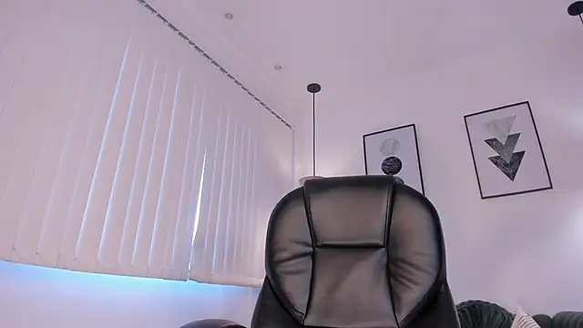 tiana_cruz webcam