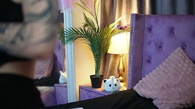 SaraiAngel live sex cam