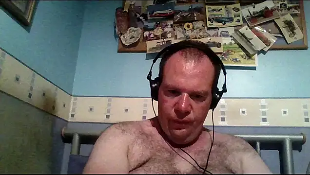 mrhardcock12 live cam on StripChat