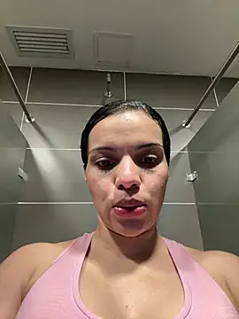 Anavalle live cam on StripChat
