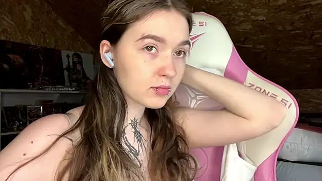 HeidiTian live cam on StripChat