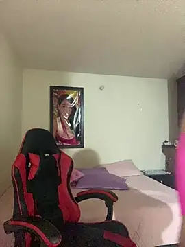 Miaswwe live cam on StripChat