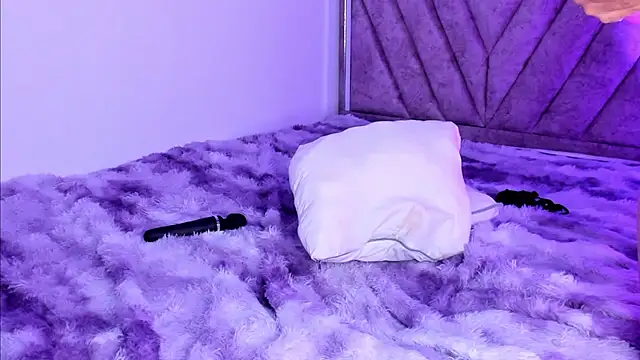 Ruby_Rouge_ Live Web Cam Show