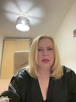JanieLight53 live cam on StripChat