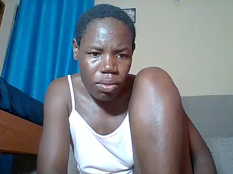 Blacksexyqueen24 live cam on StripChat