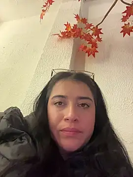 KallyMyller1 live cam on StripChat