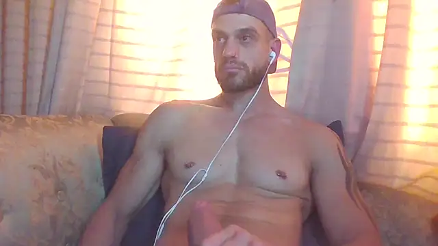Maxpac_roccox Live Webcam on Stripchat