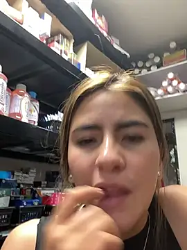Andrea_19blonde webcam