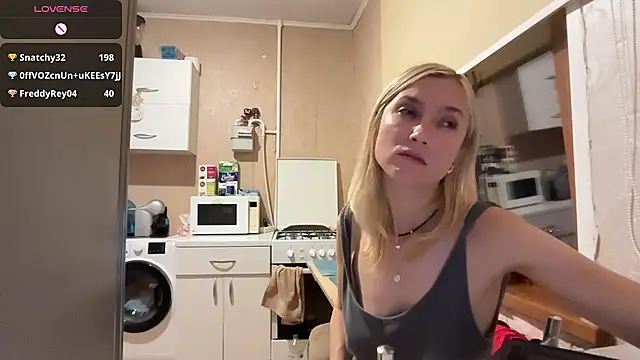 AngelJeni live cam on StripChat
