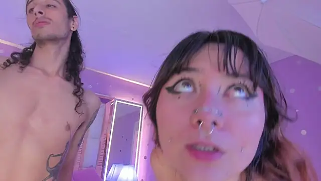 Goldentemptation_ webcam