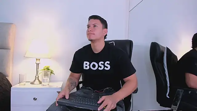 Chriss_Diamond webcam