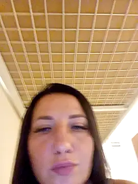 CarolWarren_ live cam on StripChat