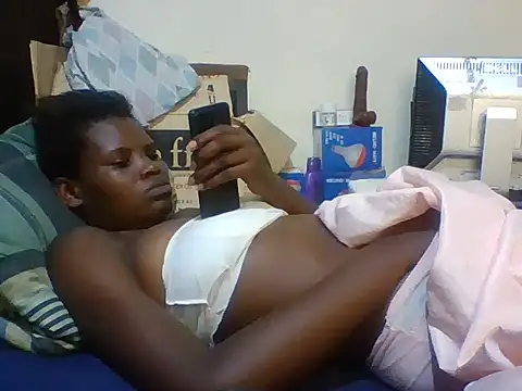 cute_aliyah live cam on StripChat