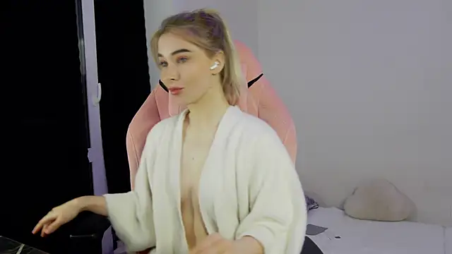 Haters__ live cam on StripChat