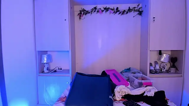 CANDYGABYY live cam on StripChat