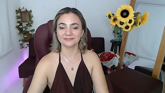 ana_milf live cam on StripChat