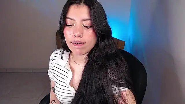 iam_emy live cam on StripChat
