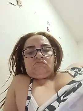 tany90 live cam on StripChat