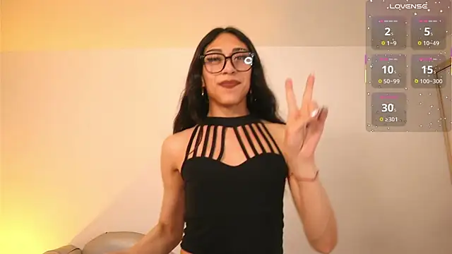 Velvet_Raze live cam on StripChat