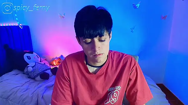 spicyferny live cam on StripChat