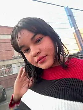 KattalellaGomez webcam