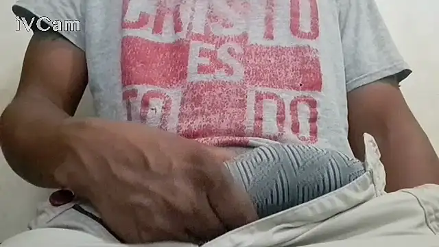 royblackbigpvt live cam on StripChat