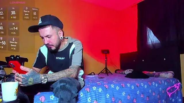 tattooedsmoker777 webcam