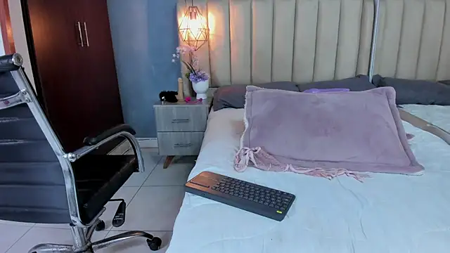 Charlothe_01 webcam