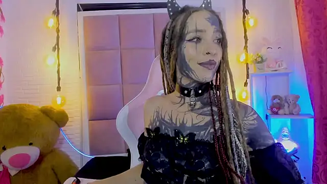 Lucy_Doll8 webcam