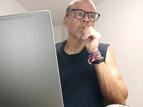 gaceru01006 - Gaceru01006's free webcam - UK Sex Cams