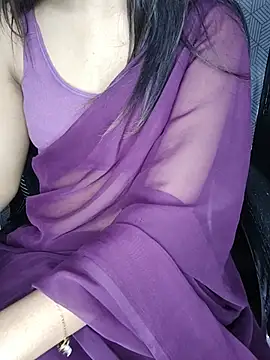 Leeezz_ahh live cam on StripChat