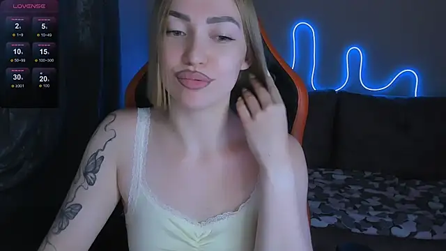 LaraKrein_lk live cam on StripChat