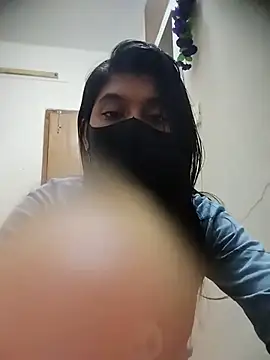 Disha_Nur0 webcam