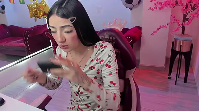 Emily_andrews webcam